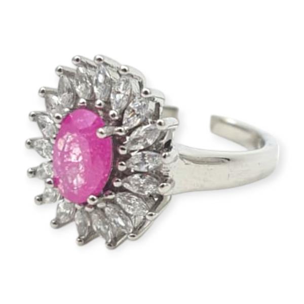 925 Sterling Silver Ring in Flower Shape with Beautiful Pink Stone